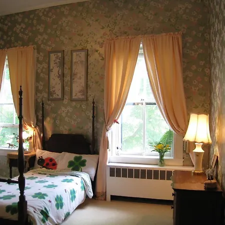 Allegheny Street Bed & Breakfast-2