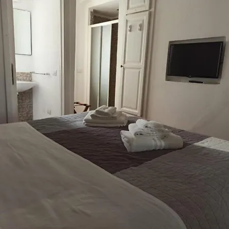 B&B Five Rooms-3