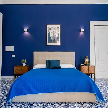 Crudo Home-2