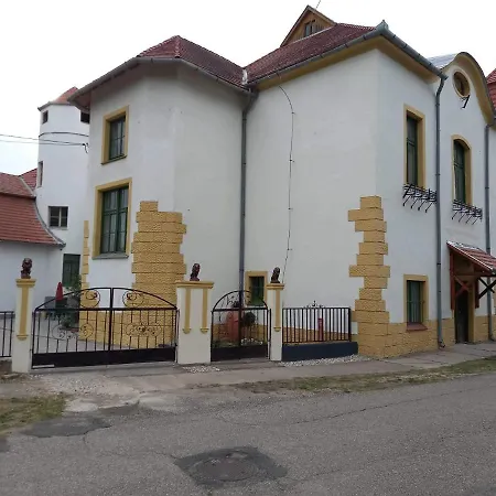 Meller-kastély Villa-2
