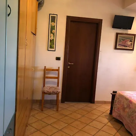 Cascina 'La Giardina'-2