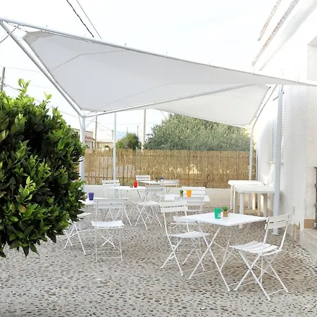 B&B Bouganville-3