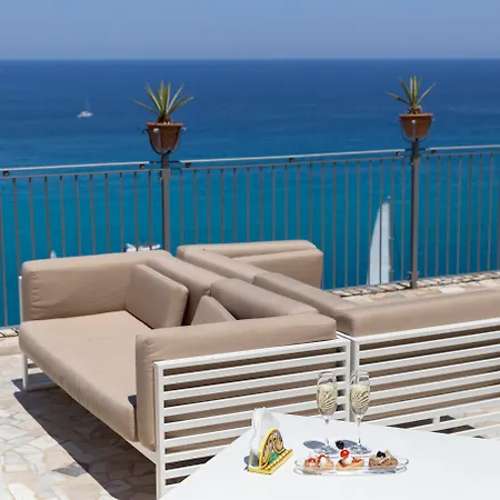 La Dolce Vita A Tropea-3