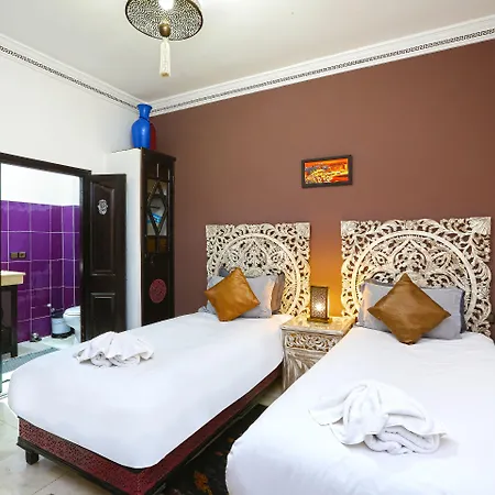 Riad Blue Eyes-3