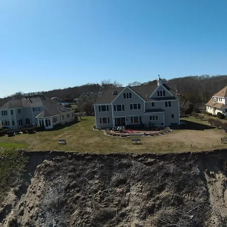 Inn 38 Oak Bluff Circle-3