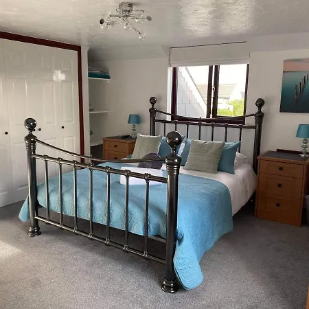 Meadowview Cottage, St Ives View-2