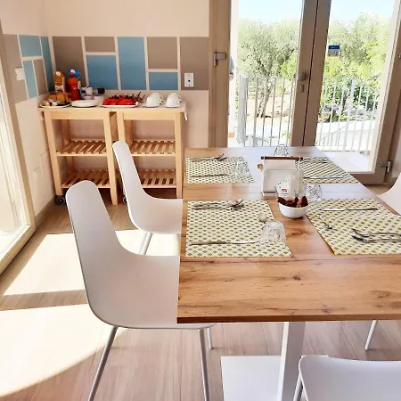 Shekhinah Bed And Breakfast Home Restaurant-2