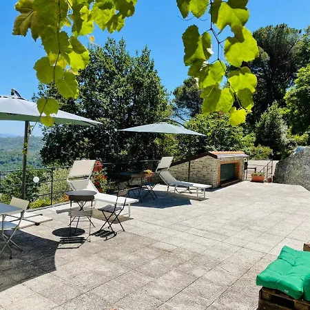 La Riviera Bed & Breakfast-2