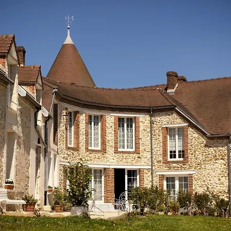 Le Petit Chateau-3