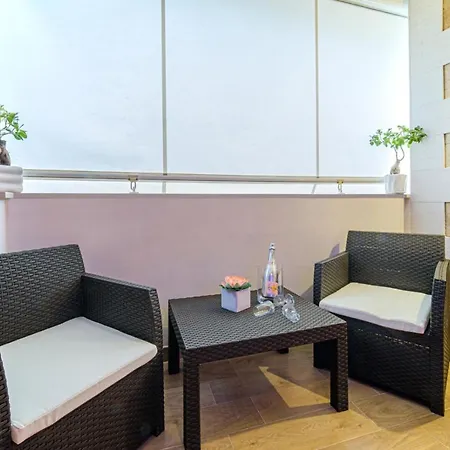 Aminta - Rooms & Wellness-2