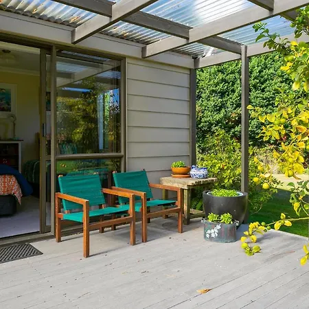 Lupin Lodge Bed & Breakfast-3