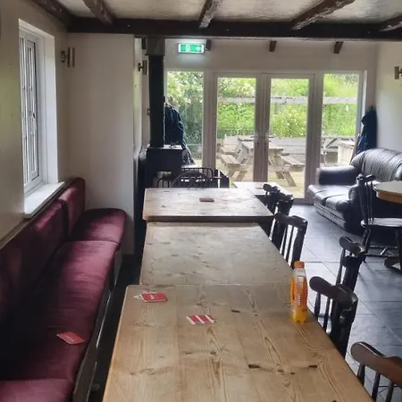 Dinas Castle Inn-3