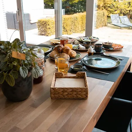 Bed&Wellness Boxtel, luxe kamer met airco en eigen badkamer-3