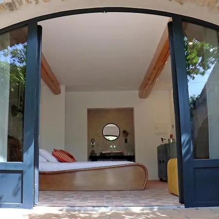 L Amourier chambres charme et confort avec Jacuzzi ou baignoire XXL-3