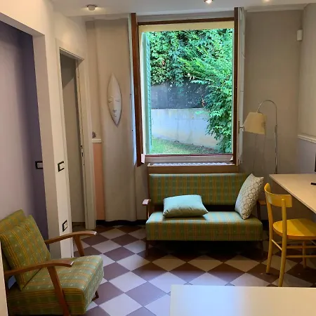 2R B&B-3