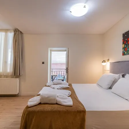 Plaka Arch Suites-3