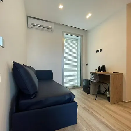 Bari Airport Rooms-2