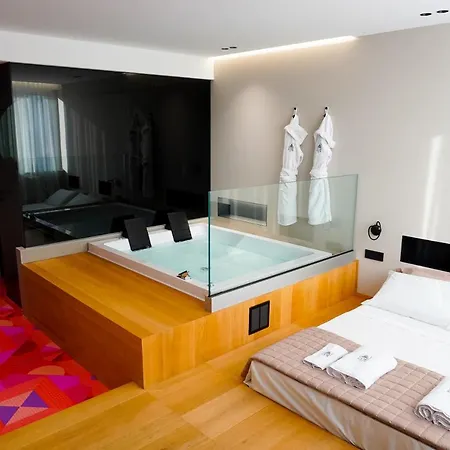 Zoe Luxury Suites-2
