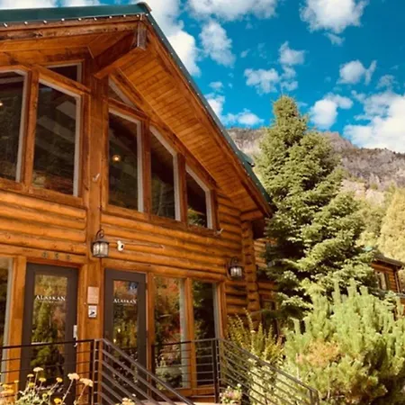 Alaskan Inn And Spa-3