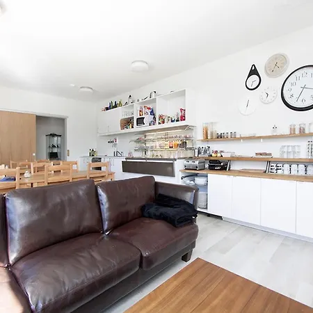 Kef Guesthouse By Keflavik Airport-2
