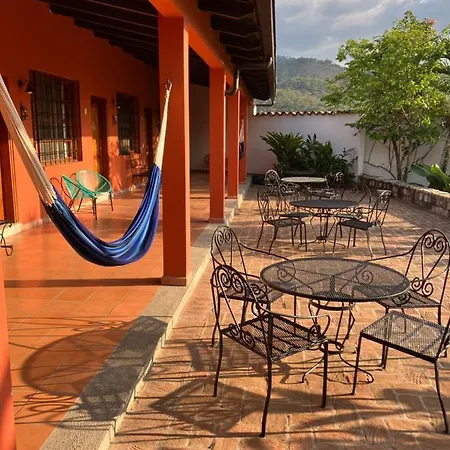 La Casa de Cafe Bed&Breakfast-3