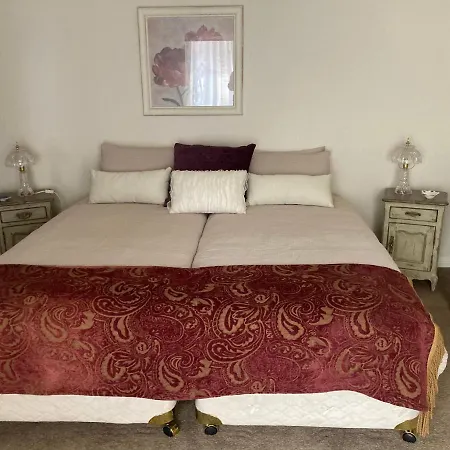 Rosewood Park Guest Suite-3