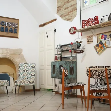 Sa Prazza GuestHouse-2