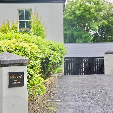 Riverside House-2