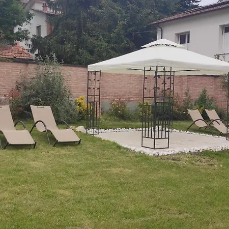 Villa Auditorium-2