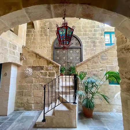 Ta Pinu Guesthouse-3