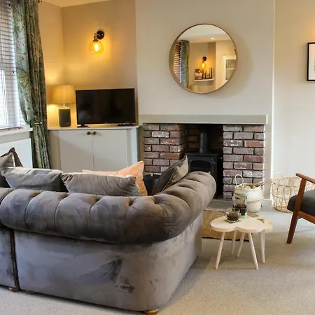 No4 Chapel Row-3