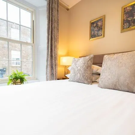 Adams Townhouse-3