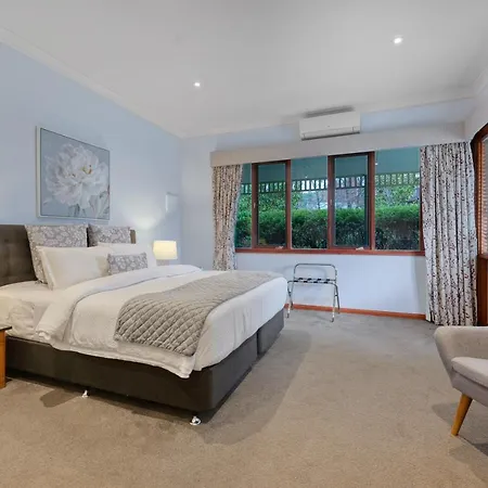 Wrenfield Cottages-2