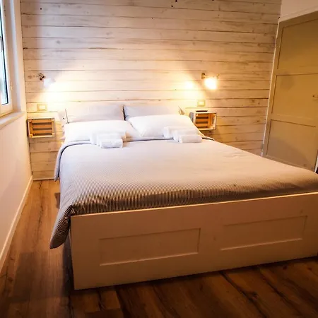 Fermata 135 B&B-3