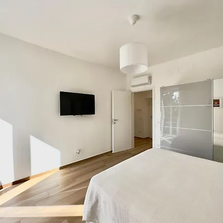B&B Cellini-3