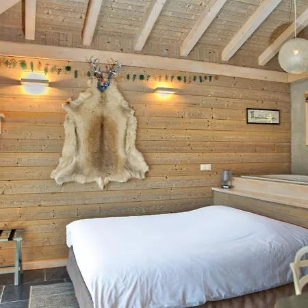 Chalet dans les Arbres-2