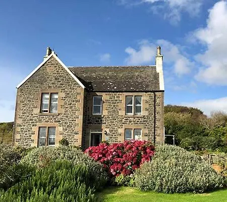 Loch Gorm House-3