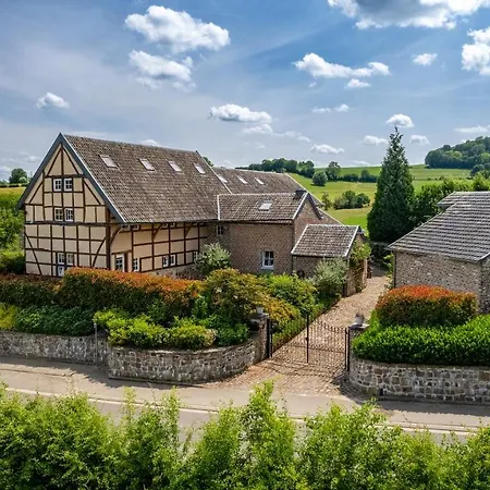 La Belle Maison-2