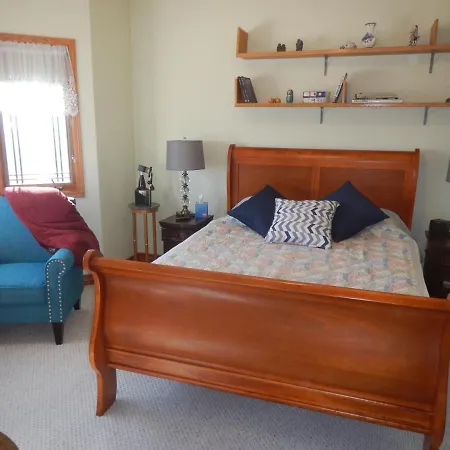 Rocky Mountain View Bed & Breakfast-2