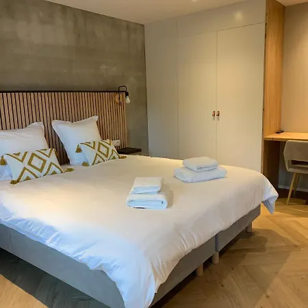 Dionbulles & Dionlodge Guesthouse, Private Wellness With Pool In Option-2