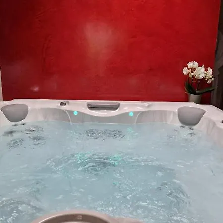 Chambre d'hôte romantique avec SPA privatif domaine les nuits envôutées - Vézénobres-2