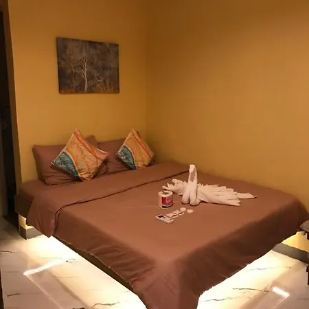 Elmo'S Place-3