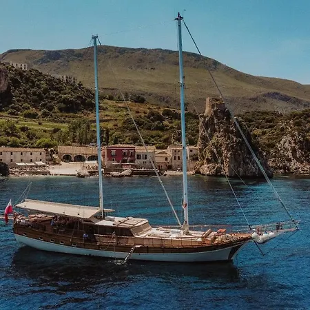 Sicily Sea Charter CAICCO HANDE CAPO GALERA-2