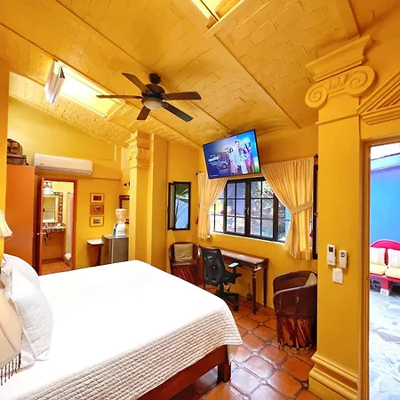 Estrellita'S Bed & Breakfast-2