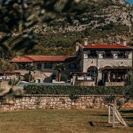 Talici Hill - Rustic Villas-3