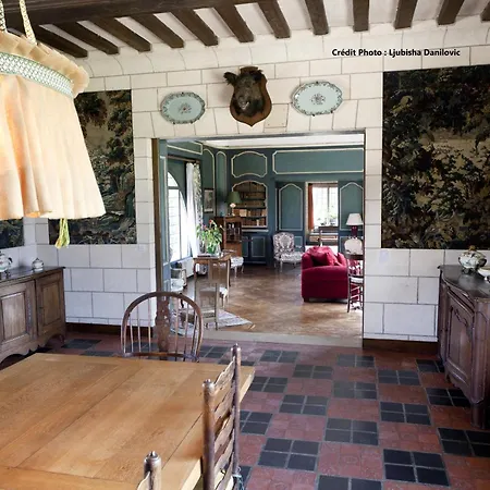 Le Manoir de Beaumarchais-3