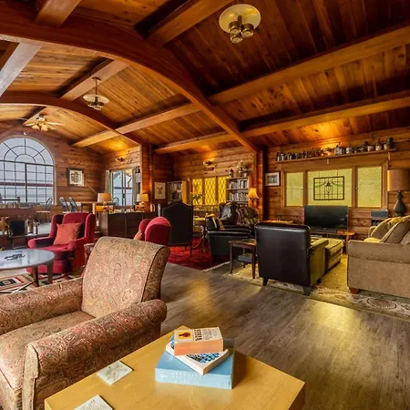 Alert Bay Lodge-3