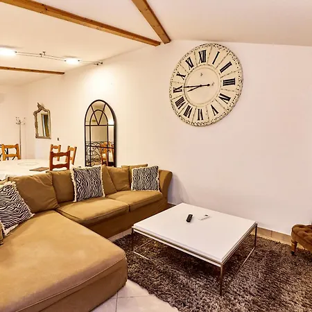 Champagne Andre Bergere & Suites-3