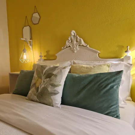 Bea'S Bed & Breakfast-3