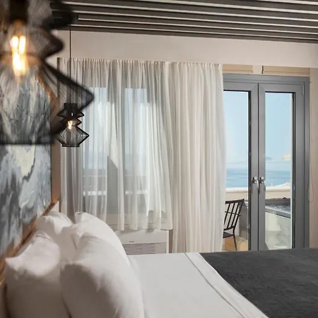 Armonoia Suites Santorini-2